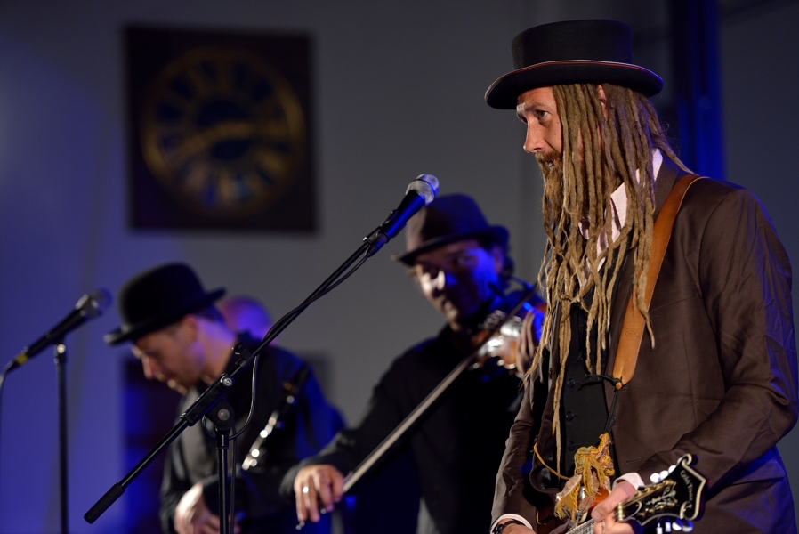 Afenginn feat. Contrapunkt Chor & Friends 2015