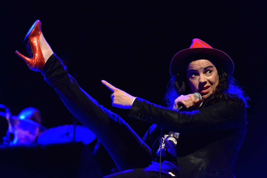 Camille O'Sullivan . 2014