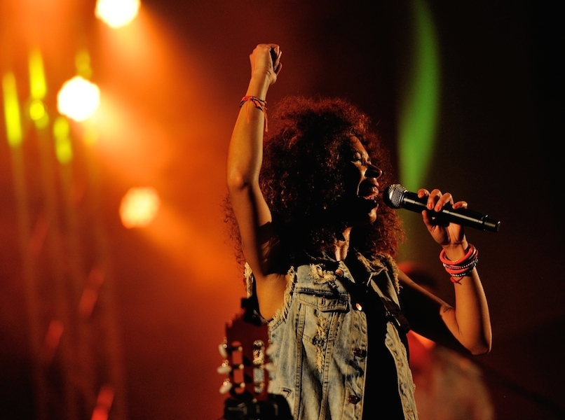 Flavia Coelho . 2014