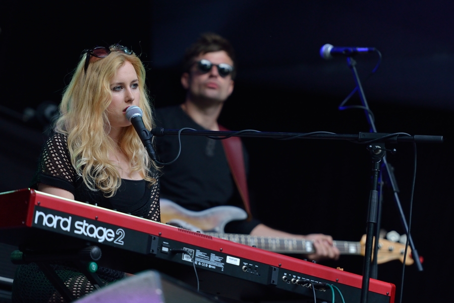 Holly Macve 2016