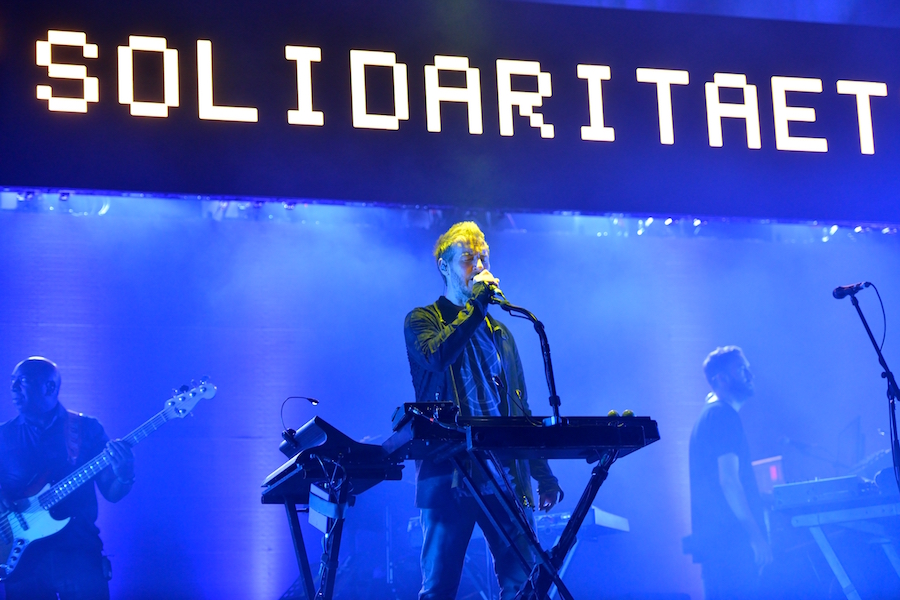 Massive Attack 2016